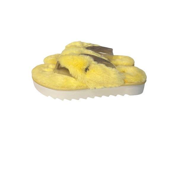 Koolaburra by UGG Shoes - Koolaburra by UGG W Furr-ee Yellow Fuzzy Platform Slides Sandals Size 5